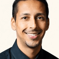 Dr. Young Trujillo